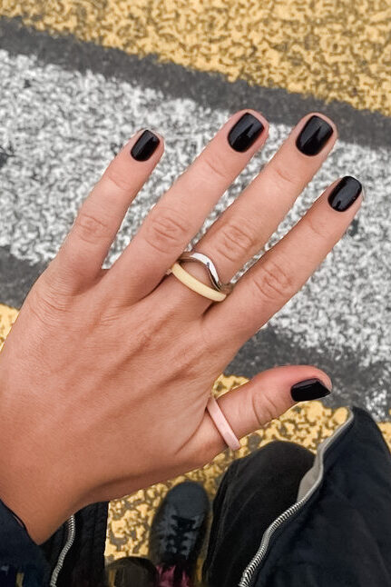 woman with short black nails for fall